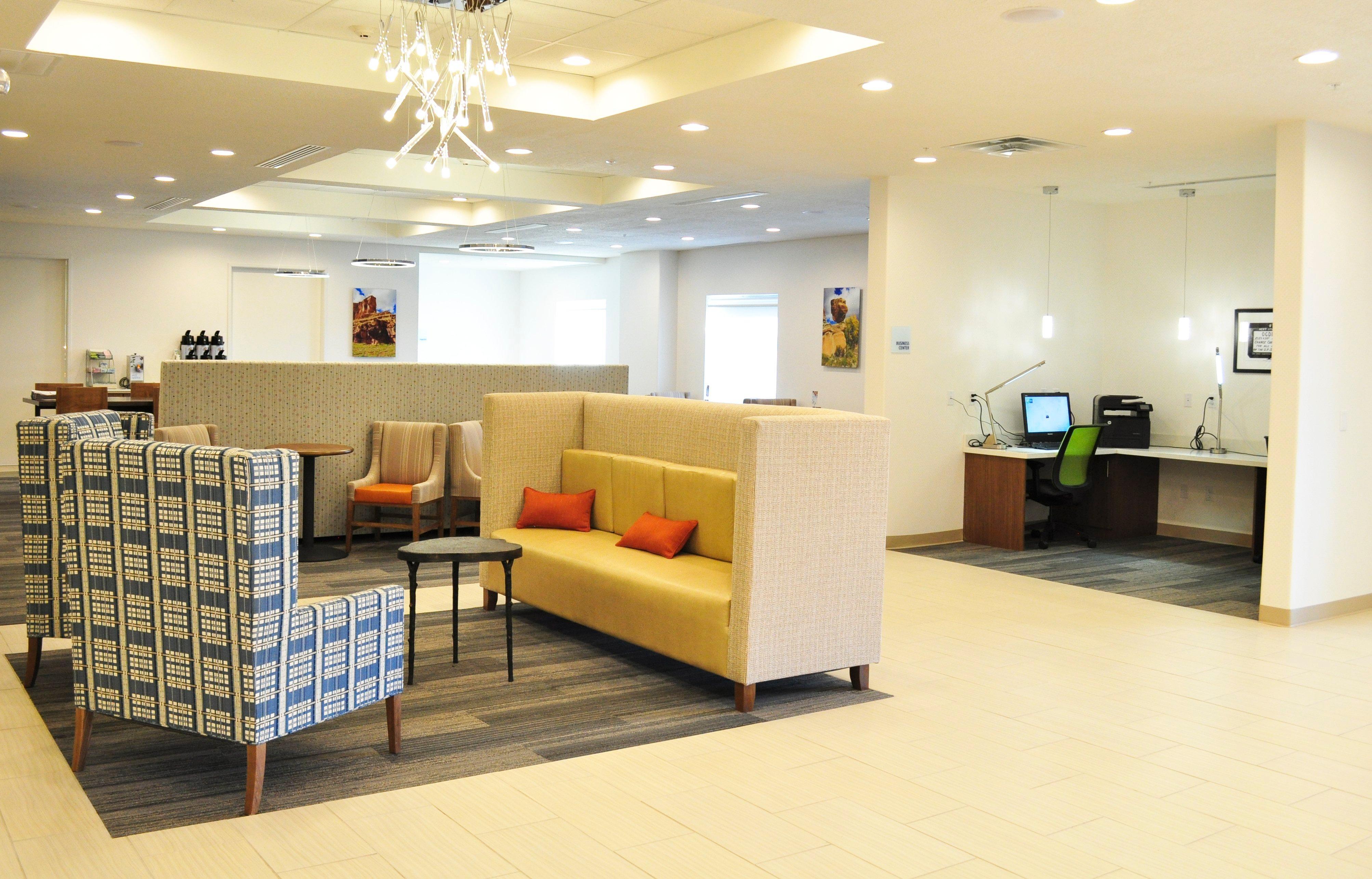 Holiday Inn Express & Suites Price By Ihg Exterior foto